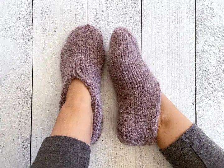 Super Bulky Knit Slipper Socks –
