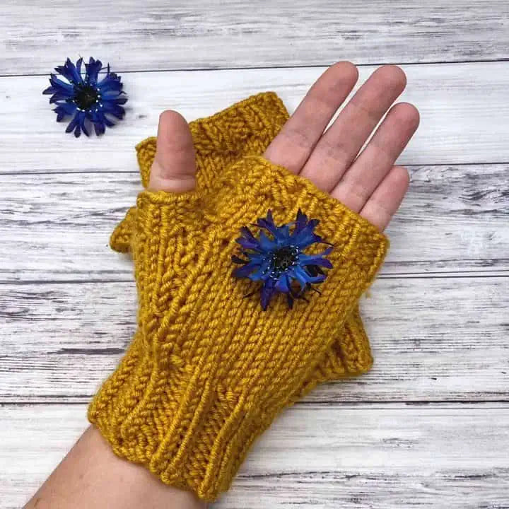 Easiest Knit Fingerless Gloves