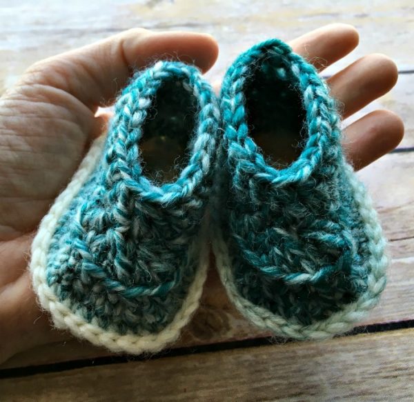 Scarfie Baby Booties