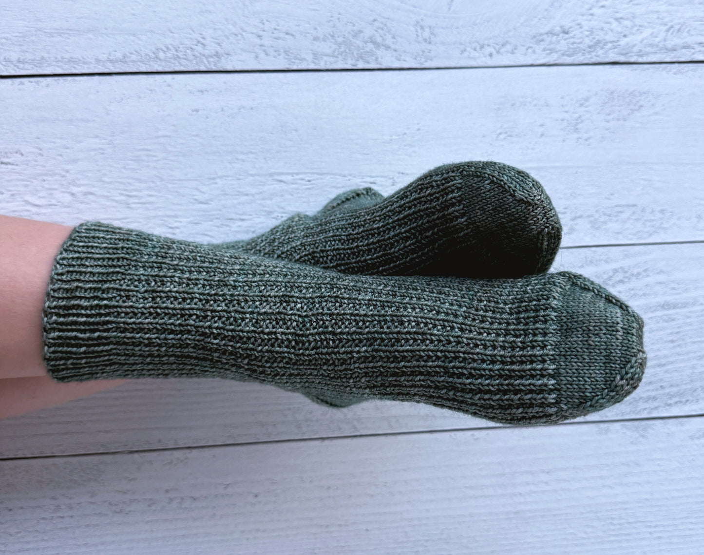 Kid's Textured Sock Knitting Pattern