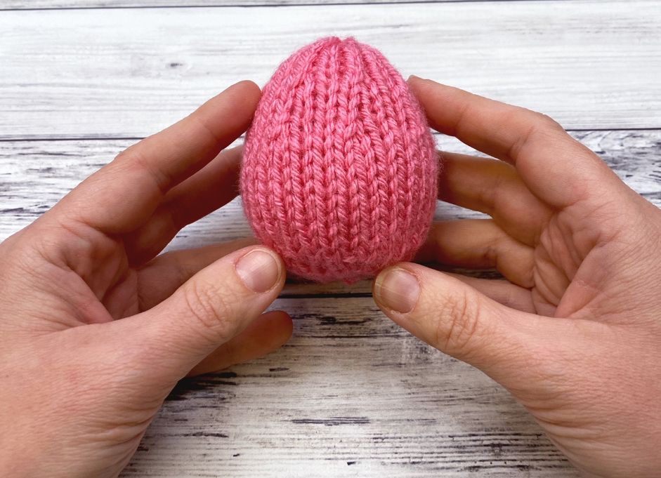 Easy Knit Easter Egg