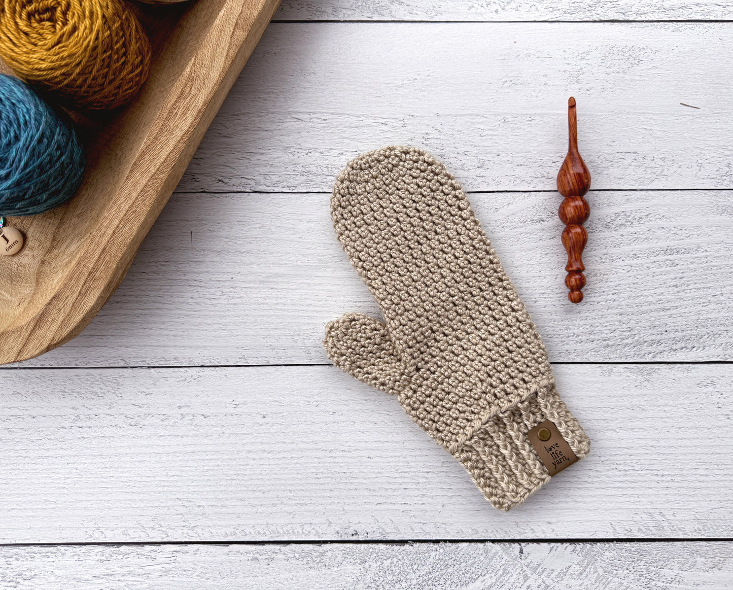 Winter Essential Crochet Mittens